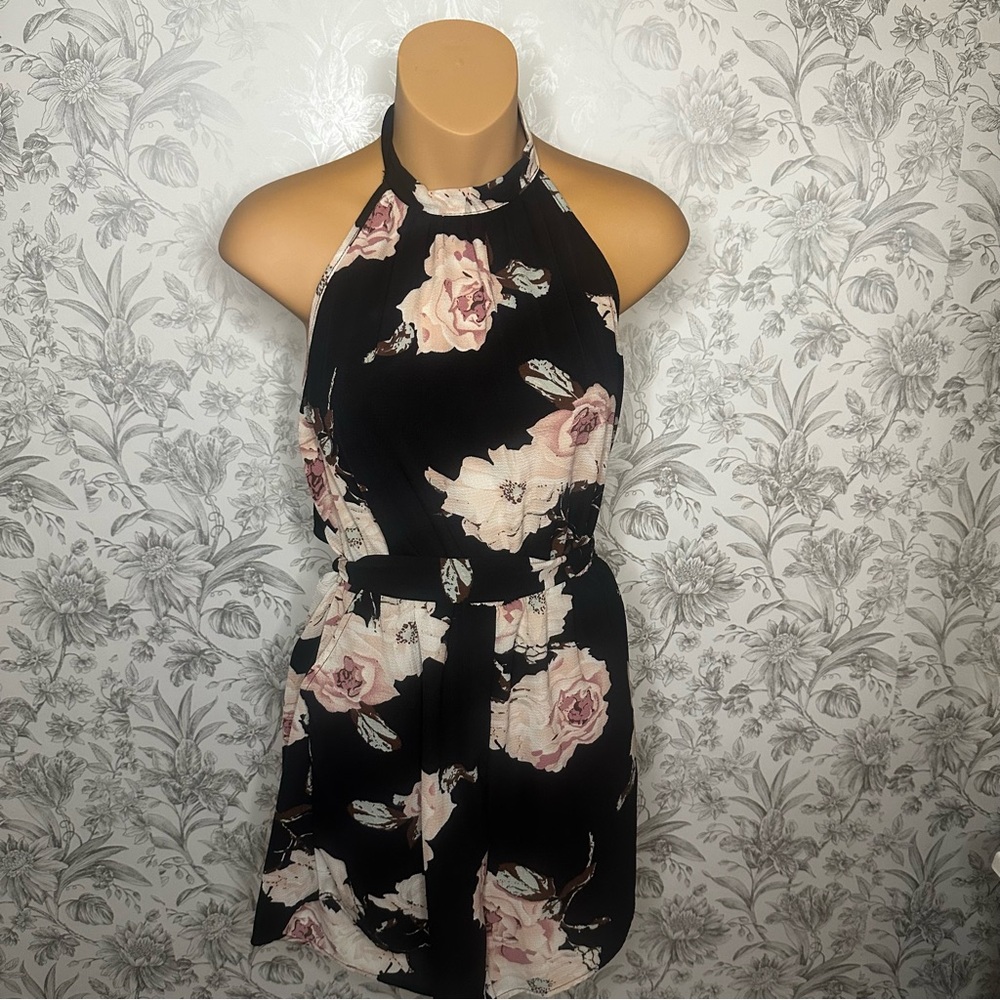 SHEIN Floral Halter Neck Open Back Romper with Pockets Black Pink Size Large